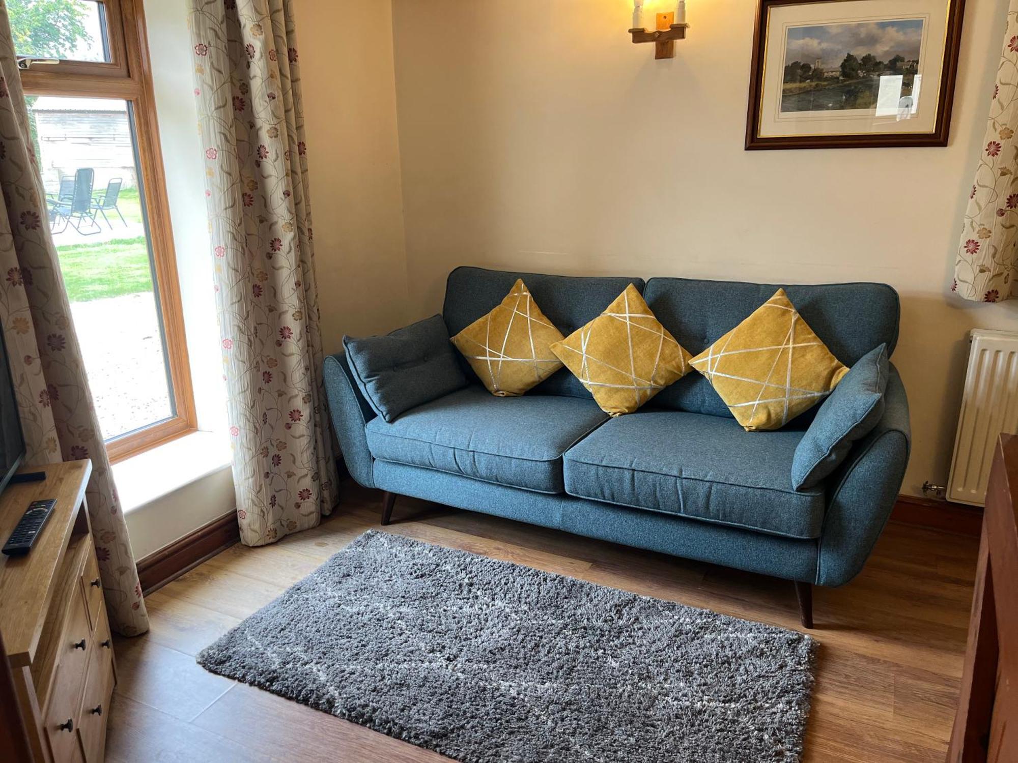 Tupenny Cottage, Old Mill Farm, Cotswold Water Park Cirencester Buitenkant foto